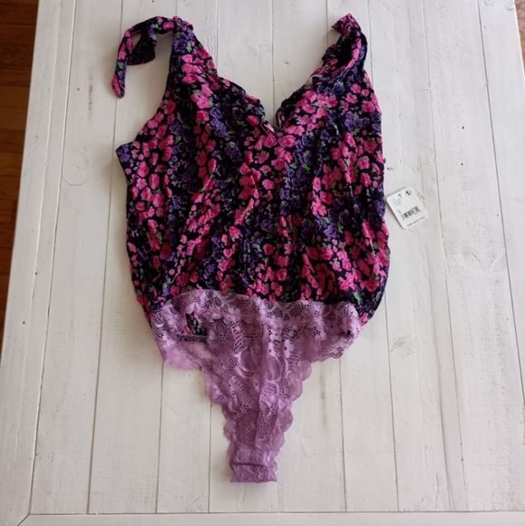 NWT Free People Floral Bodysuit - Picture 3 of 6